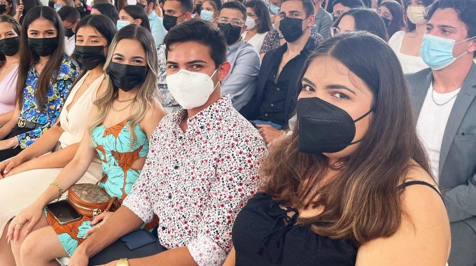 Homenajean A Más De 300 Estudiantes Con Altos Honores En UPR Aguadilla